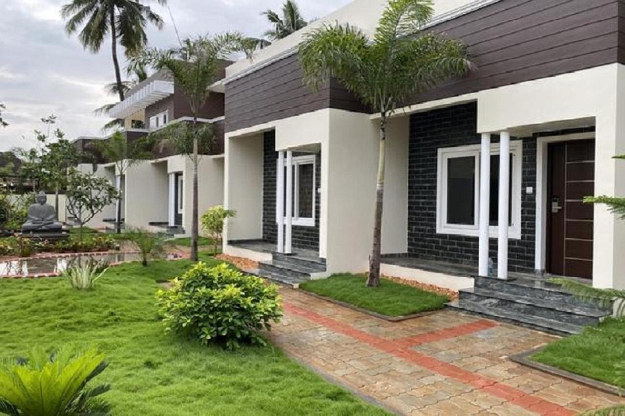 Tranquil Park Hotel Pondicherry Exterior photo